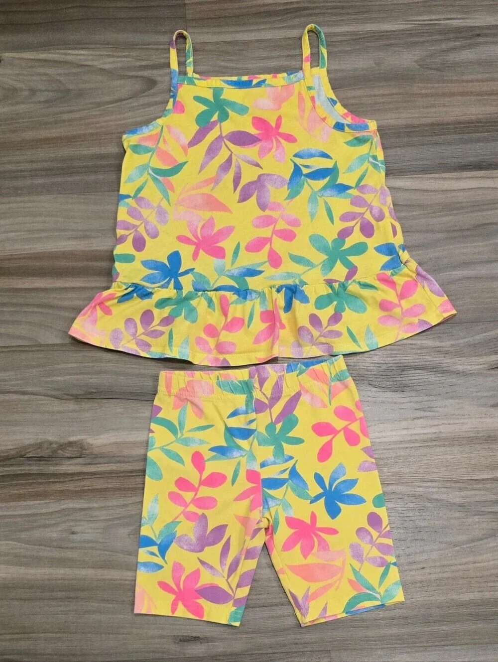 Carter’s Girls 2-Piece Yellow Tropical Leaf Print Set Size 6X Tank Top & Shorts